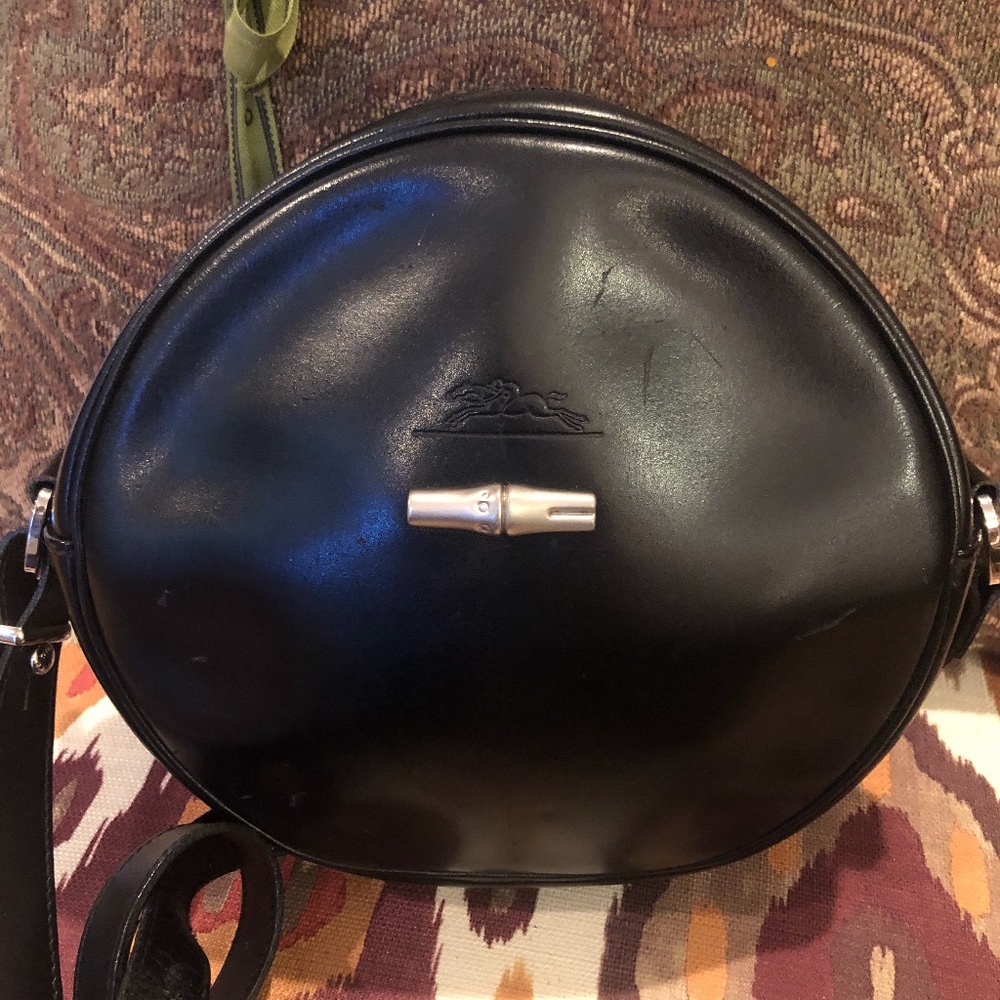 💥Longchamp Black Leather Round Crossbody Bag💥